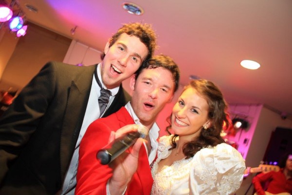 RED from The Marvels wows the bride and groom RED from The Marvels wows the bride and groom