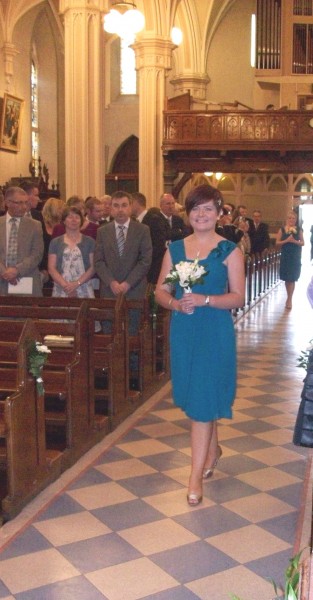 bridesmaid-dress Walking up the Aisle