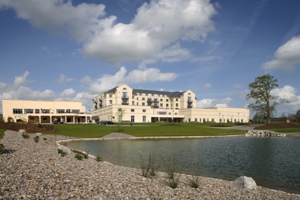 knightsbrook-wedding-hotel-external