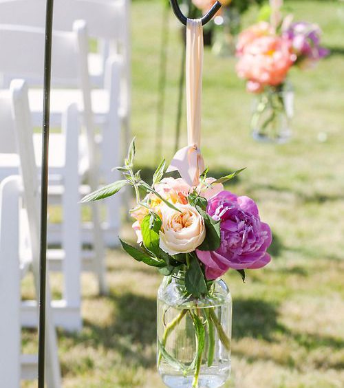 How to Decorate Your Outdoor Wedding